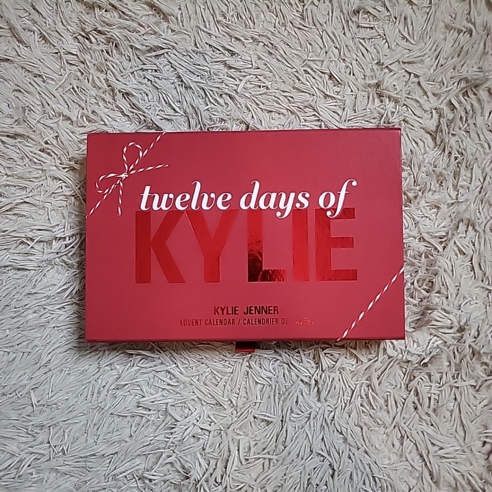 Kylie Cosmetics Holiday Collection 12 Days Of Kylie Advent Calendar 12-Pc. Set ✨